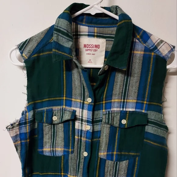Mossimo custom DIY distressed sleeveless vest plaid flannel women's S - Picture 3 of 7